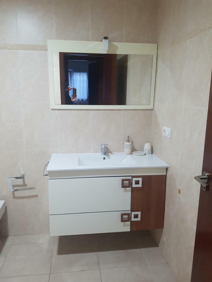 Apartamento En Zona Costera, Muy Cerquita De La Playa Appartement Pobra Do Caraminal Buitenkant foto