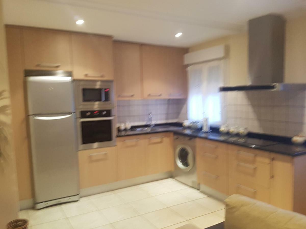 Apartamento En Zona Costera, Muy Cerquita De La Playa Appartement Pobra Do Caraminal Buitenkant foto